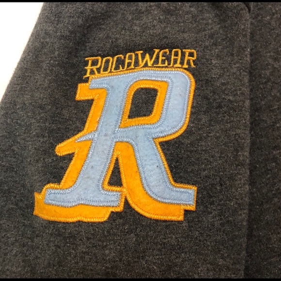 Vintage Rocawear Sweater - Size Large - Picture 3 of 5